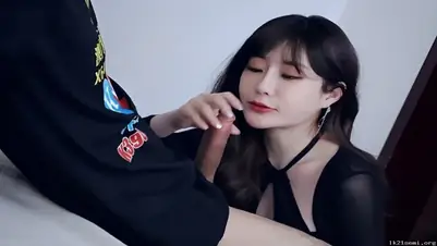 Kakak Ipar Horni Nyepong Kontol Kakak Sampai Dalam Tenggorokan