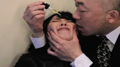 Spy Cantik Dipaksa Minum Obat Perangsang Horni Gila